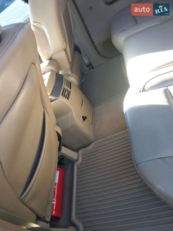 Внедорожник / Кроссовер Nissan Armada 2006 в Запорожье