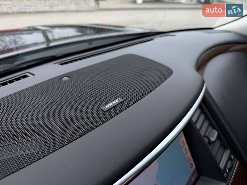 Внедорожник / Кроссовер Nissan Armada 2017 в Запорожье