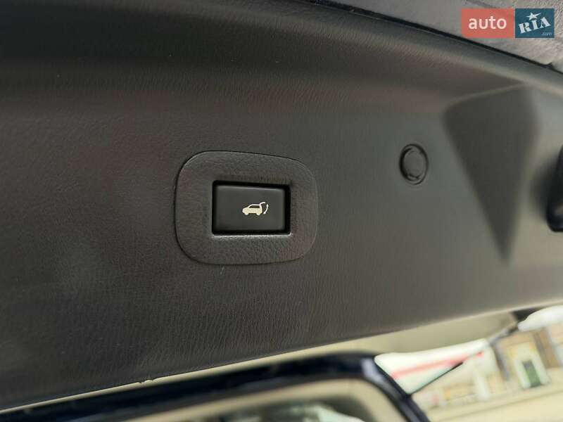 Внедорожник / Кроссовер Nissan Armada 2017 в Запорожье