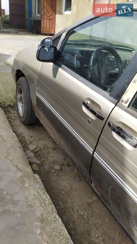 Минивэн Nissan Axxess 1990 в Черновцах