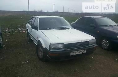 Хэтчбек Nissan Bluebird 1986 в Южном