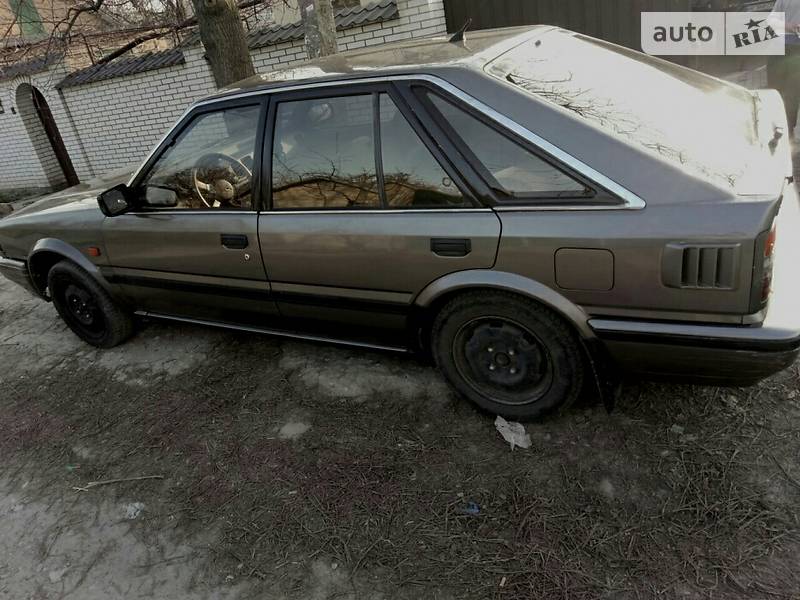 Хэтчбек Nissan Bluebird 1989 в Запорожье