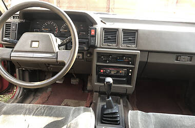 Седан Nissan Bluebird 1988 в 