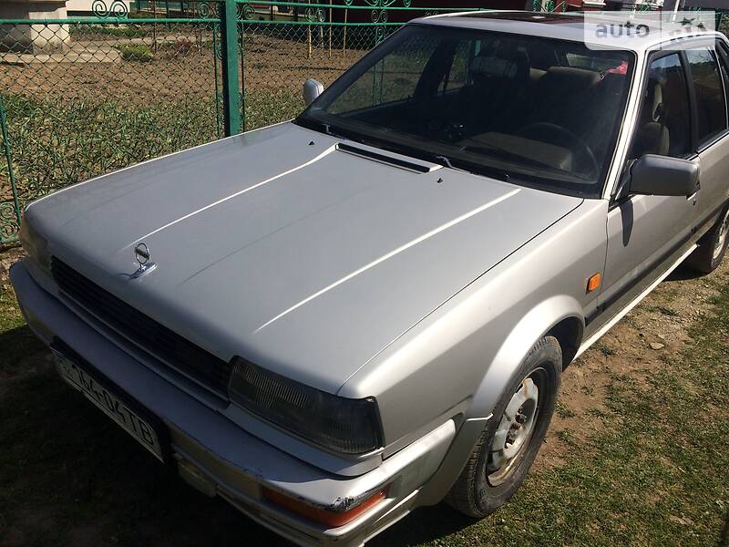 Хетчбек Nissan Bluebird 1989 в 