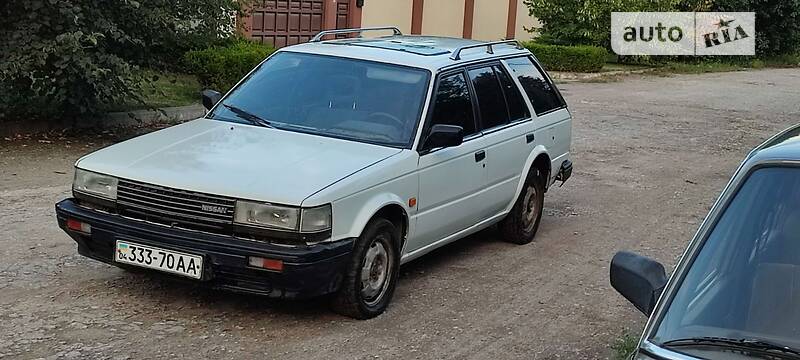 Універсал Nissan Bluebird 1988 в Дніпрі