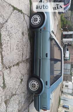 Седан Nissan Bluebird 1989 в Одесі