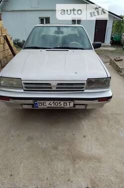 Седан Nissan Bluebird 1988 в Первомайске