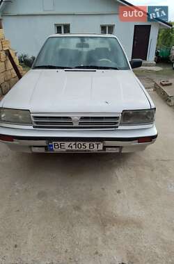 Седан Nissan Bluebird 1988 в Первомайске