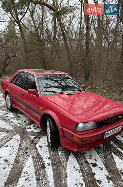 Седан Nissan Bluebird 1987 в Олександрії