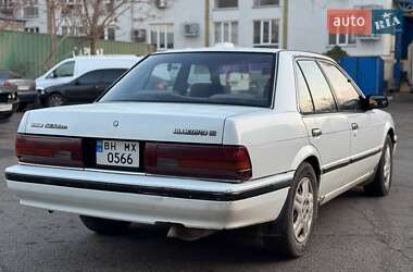 Седан Nissan Bluebird 1990 в Одесі