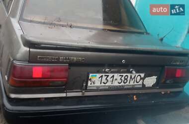 Седан Nissan Bluebird 1989 в Житомирі