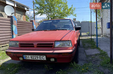 Седан Nissan Bluebird 1988 в Кременчуці