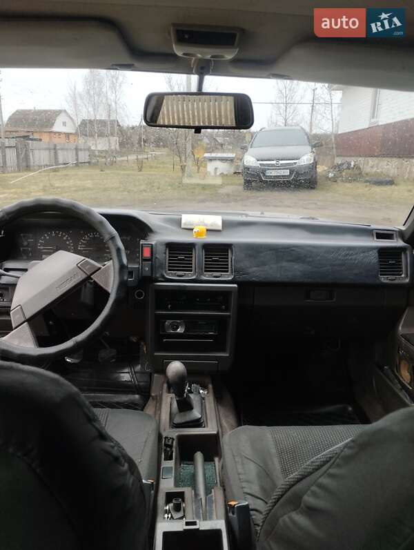 Седан Nissan Bluebird 1987 в Вирах фото Седан Nissan Bluebird 1987 в Вирах