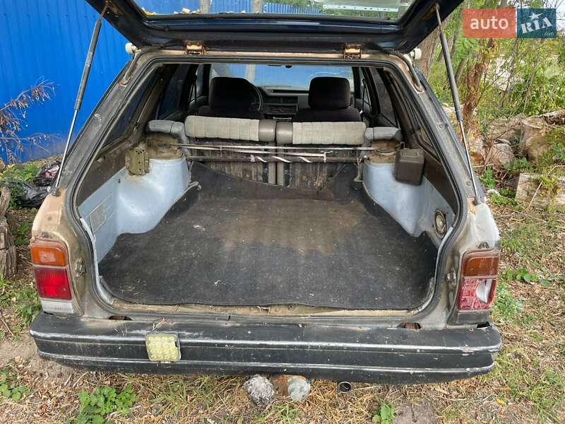 Универсал Nissan Bluebird 1988 в Каневе