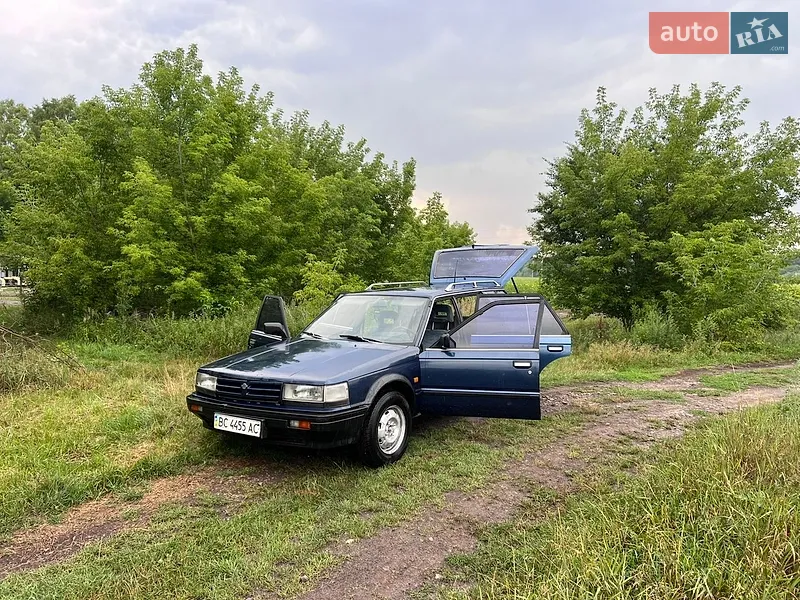 Nissan Bluebird 1989
