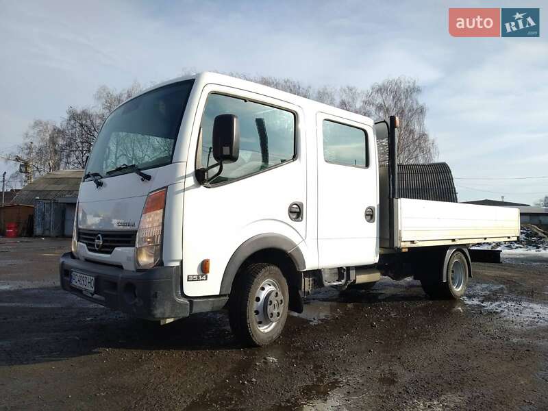 Nissan Cabstar 2012