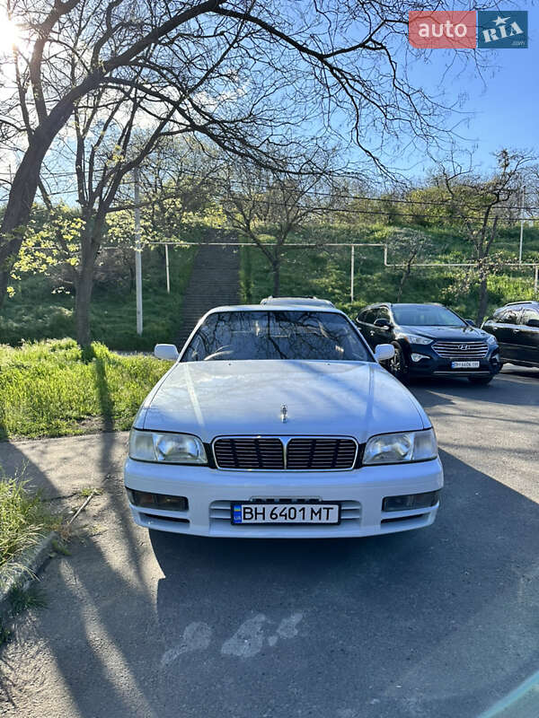 Седан Nissan Cedric 1995 в Одесі