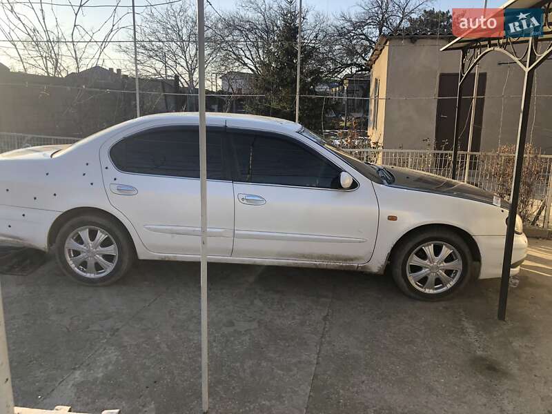 Седан Nissan Cefiro 2000 в Одесі