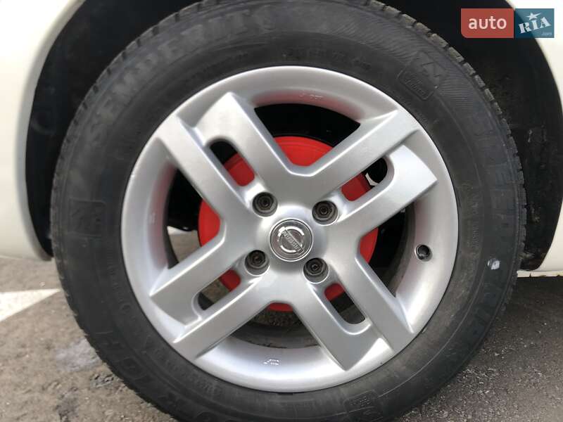 Минивэн Nissan Cube 2011 в Киеве