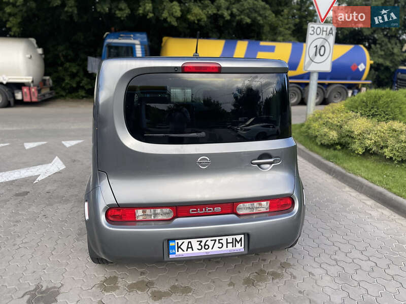 Минивэн Nissan Cube 2012 в Киеве