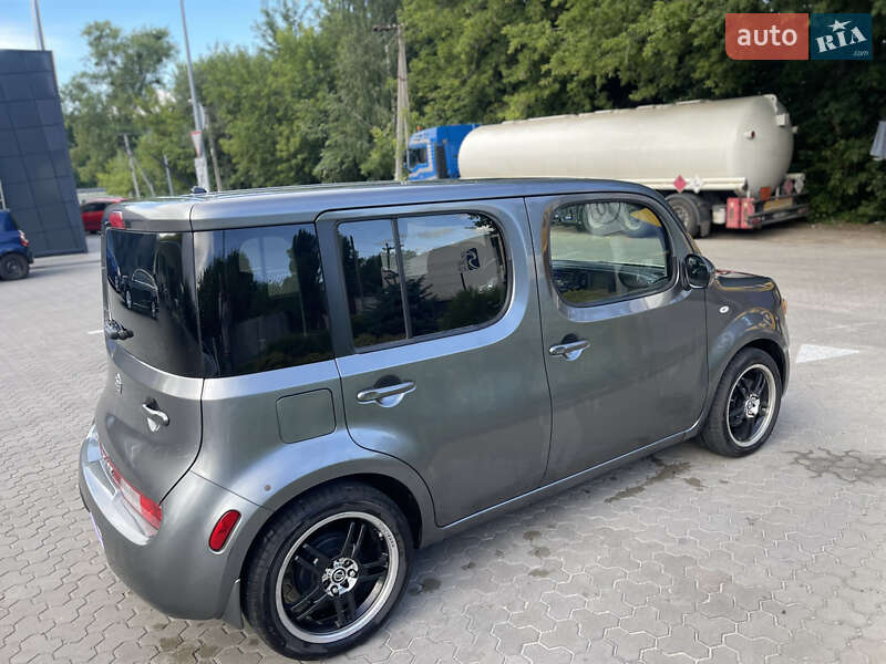 Минивэн Nissan Cube 2012 в Киеве