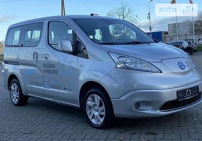 Мінівен Nissan e-NV200 2016 в Полтаві