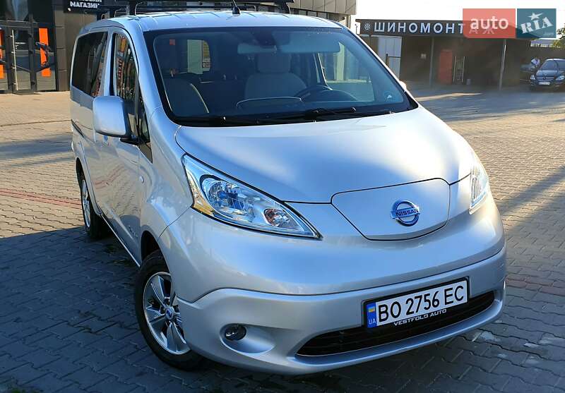 Мінівен Nissan e-NV200 2015 в Тернополі