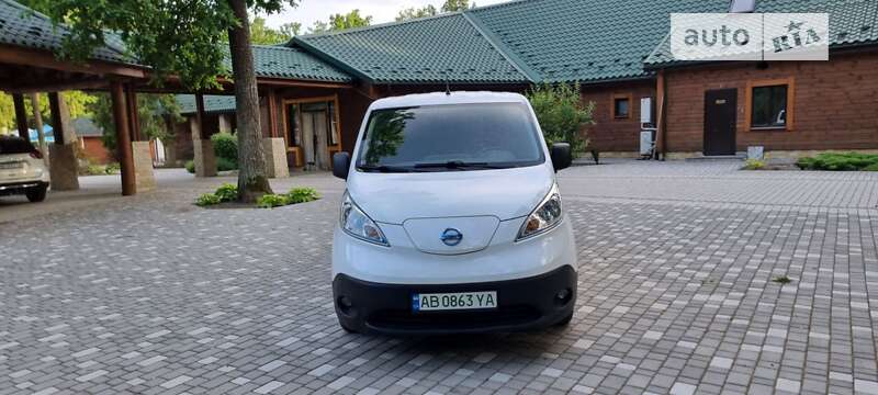 Минивэн Nissan e-NV200 2014 в Виннице