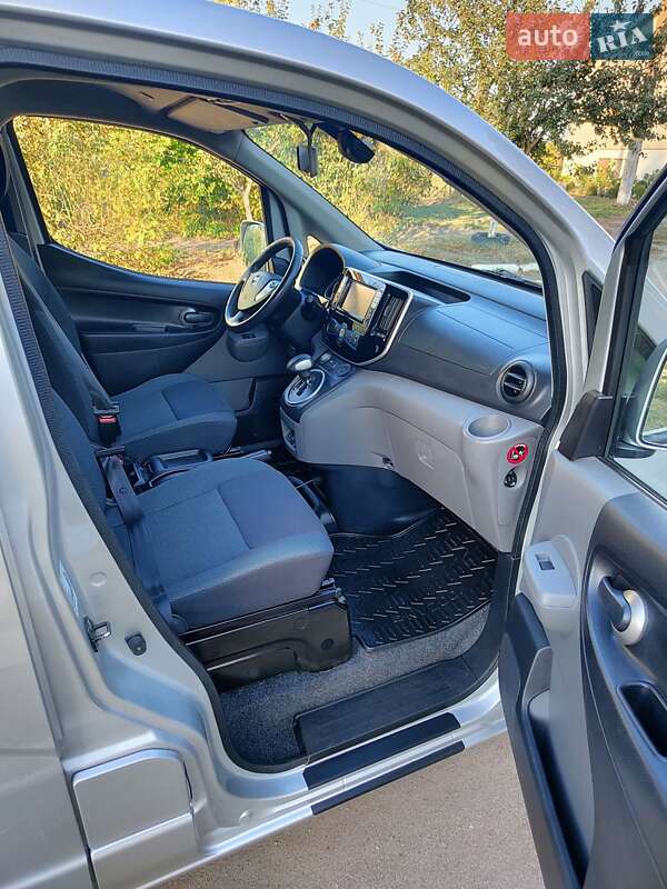 Минивэн Nissan e-NV200 2016 в Житомире