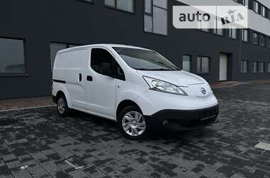 Вантажний фургон Nissan e-NV200 2018 в Львові