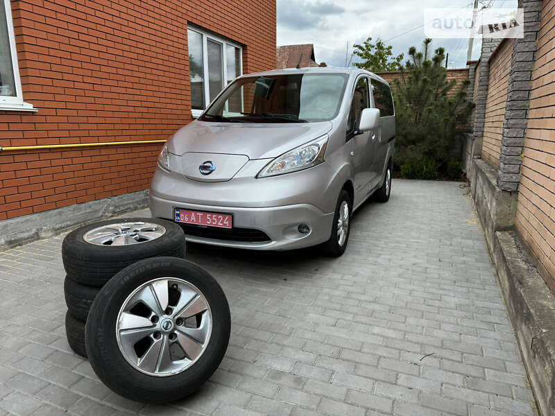 Мінівен Nissan e-NV200 2014 в Вінниці