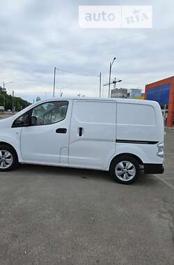 Грузовой фургон Nissan e-NV200 2018 в 