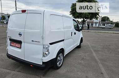 Грузовой фургон Nissan e-NV200 2018 в 