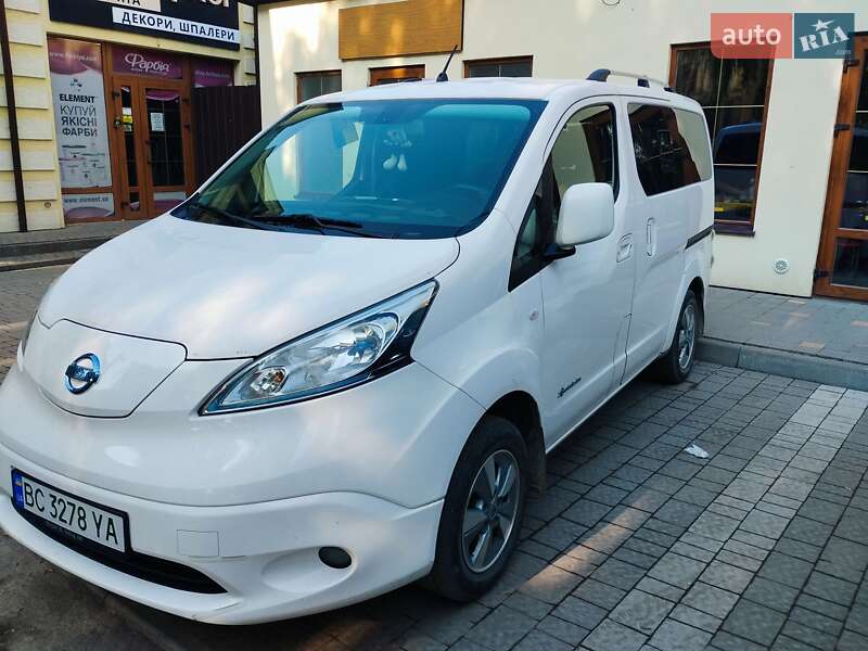 Мінівен Nissan e-NV200 2015 в Дрогобичі