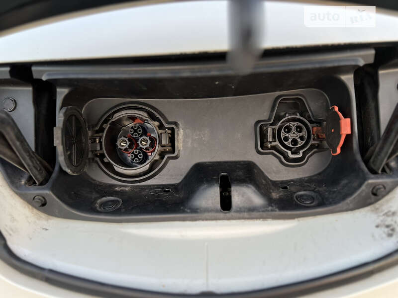 Минивэн Nissan e-NV200 2015 в Киеве