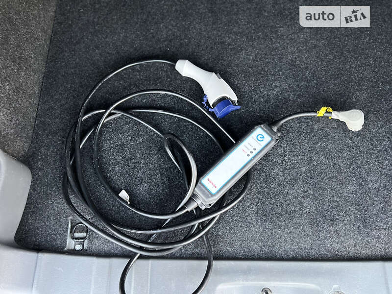 Минивэн Nissan e-NV200 2015 в Киеве