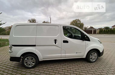 Грузовой фургон Nissan e-NV200 2017 в 
