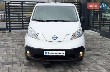 Вантажний фургон Nissan e-NV200 2019 в Рівному