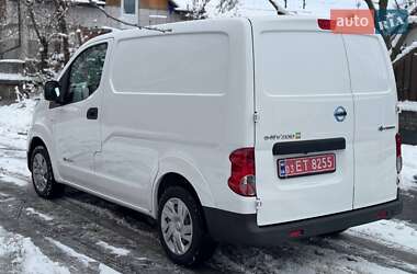 Вантажний фургон Nissan e-NV200 2019 в Хмельницькому