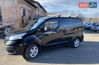 Вантажний фургон Nissan e-NV200 2014 в Бориславі