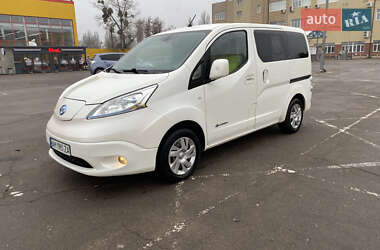 Мінівен Nissan e-NV200 2015 в Житомирі