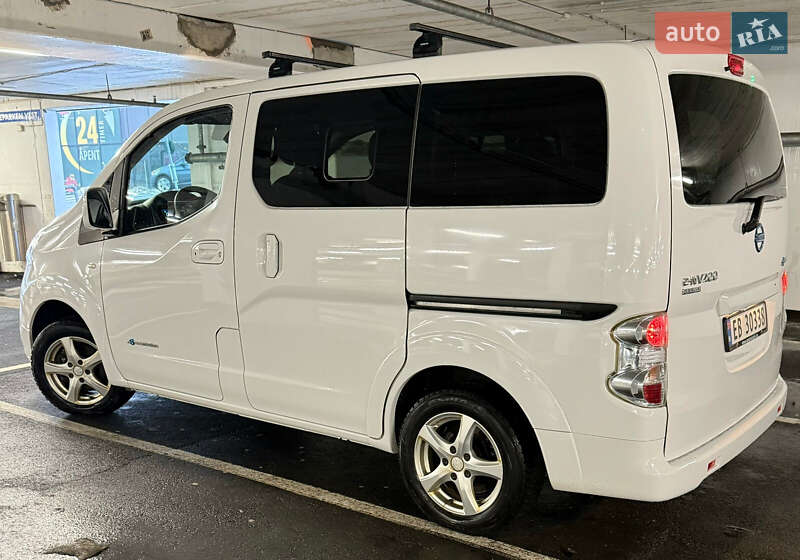 Мінівен Nissan e-NV200 2019 в Києві