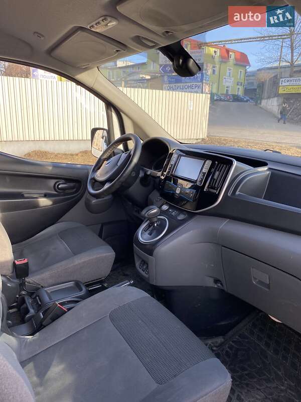 Мінівен Nissan e-NV200 2014 в Львові