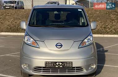 Минивэн Nissan e-NV200 2018 в 