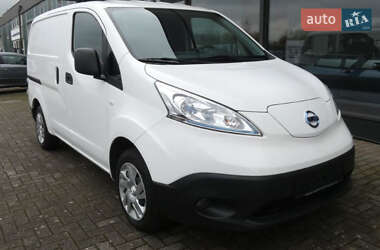 Вантажний фургон Nissan e-NV200 2018 в Рівному