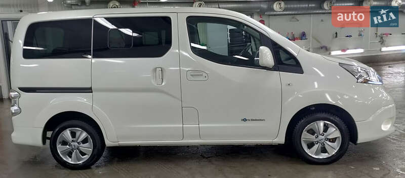 Мінівен Nissan e-NV200 2018 в Києві