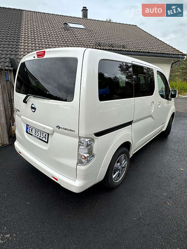 Мінівен Nissan e-NV200 2018 в Києві