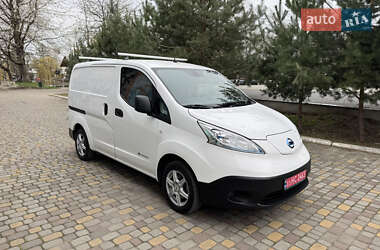 Грузовой фургон Nissan e-NV200 2019 в 