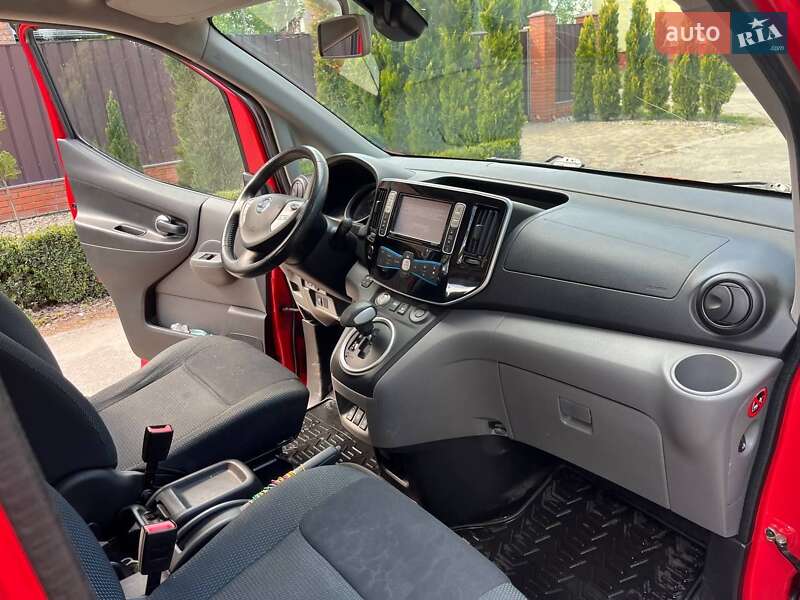 Мінівен Nissan e-NV200 2017 в Шостці