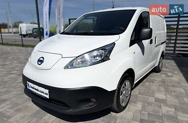 Грузовой фургон Nissan e-NV200 2019 в 